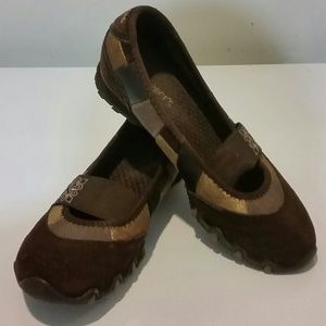 Women's Skechers size 6